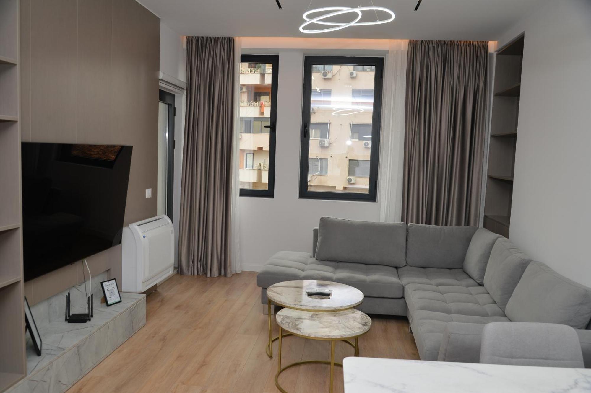 Hera Tirana Suite Deluxe Luaran gambar